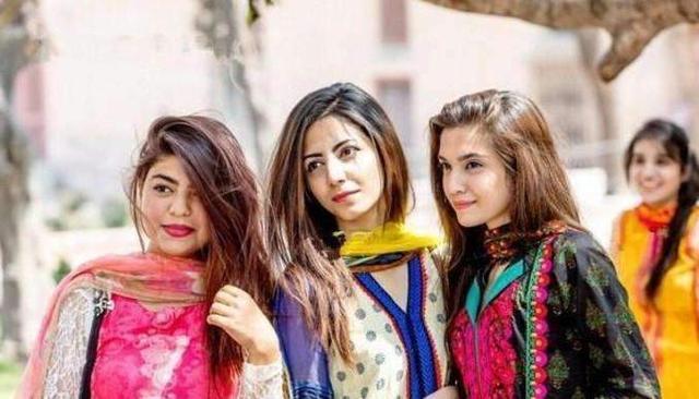 中国最铁兄弟，巴基斯坦人如何看待中国人？看巴基斯坦美女怎么说