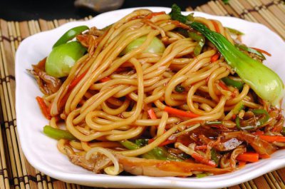 ​炒面的正确做法，不粘锅，根根分明，炒一大锅，大人小孩都爱吃