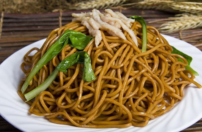 炒面的正确做法，不粘锅，根根分明，炒一大锅，大人小孩都爱吃