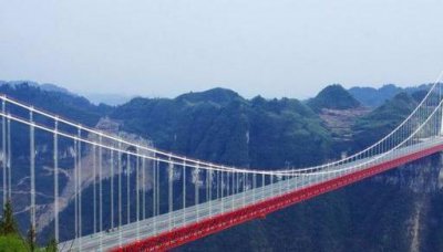 ​中国最不可思议的大桥，比港珠澳大桥更奇特，看完真是大开眼界