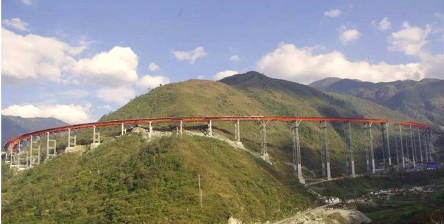 中国最不可思议的大桥，比港珠澳大桥更奇特，看完真是大开眼界