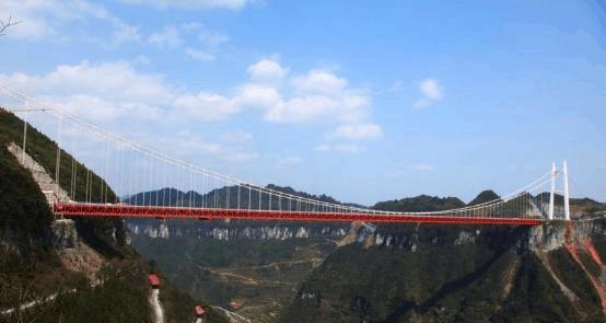 中国建设难度最大的桥梁, 桥塔距谷底650米, 诞生了超级工程!