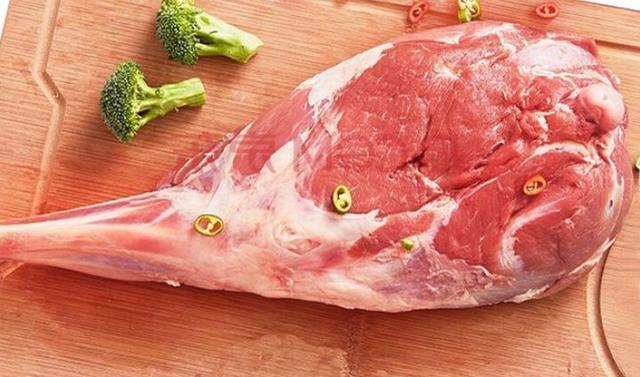 教你红焖羊肉的做法，配方和做法都告诉你，膻味小，家人更爱吃