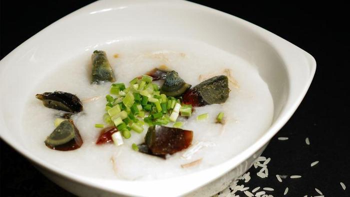 皮蛋瘦肉粥 懒人做法