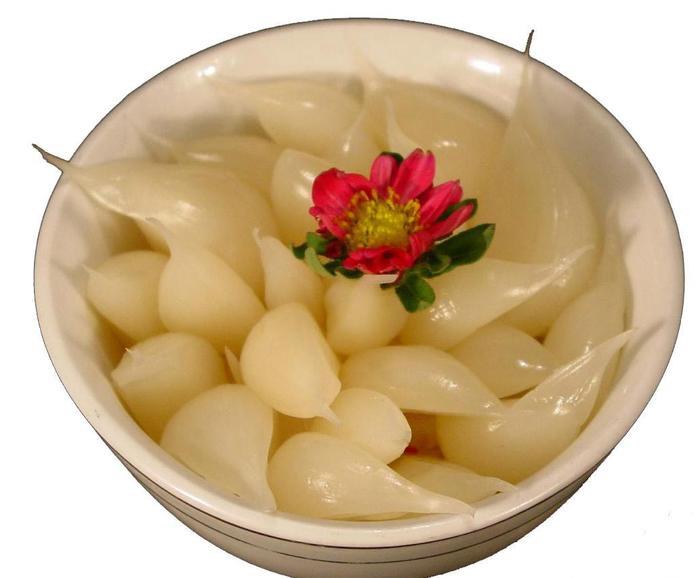 教你一招：糖醋蒜的做法详细步骤，简单易学