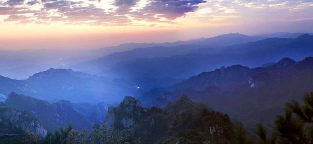 免门票挑战中原最美玻璃栈道！安全又刺激！你的恐高症有救了！