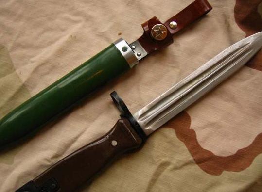 中国最凶猛4大军刀：图一设计了4道血槽，图四功能最多！