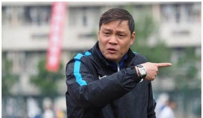 ​中国男足里谁的球踢得最好？