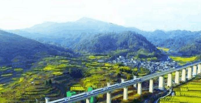 中国最美的高铁, 一路上的风景美得让人看不过来