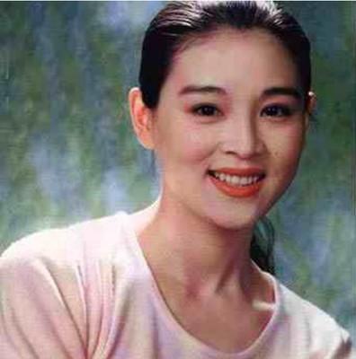 难忘赵明明：比陈红还美的古装第一美女，美艳不可方物！