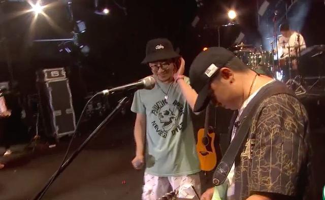 黑撒：最美的爱不就是这样？关心你的一日三餐，胜过我自身的勇敢