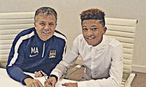 杰登·桑乔:背井离乡的天才少年,即将书写新一代足球华彩篇章