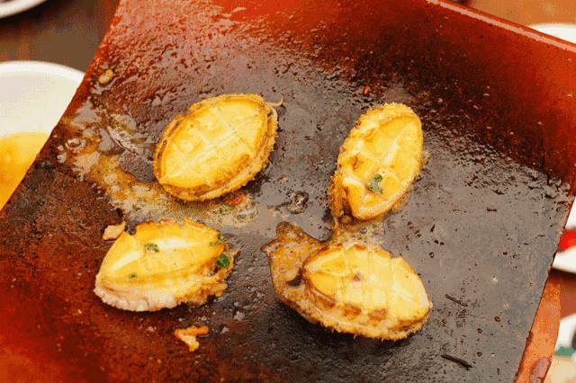 在海口吃年夜去哪吃好呢?瓦片烤肉告诉你,用烟火升腾年夜饭的温度!