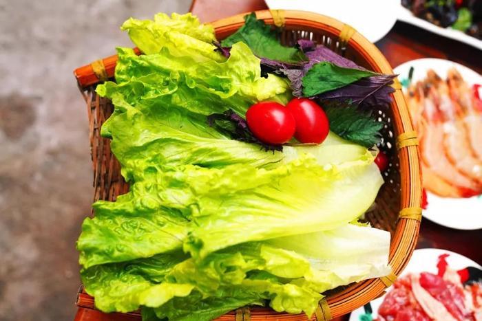 在海口吃年夜去哪吃好呢?瓦片烤肉告诉你,用烟火升腾年夜饭的温度!