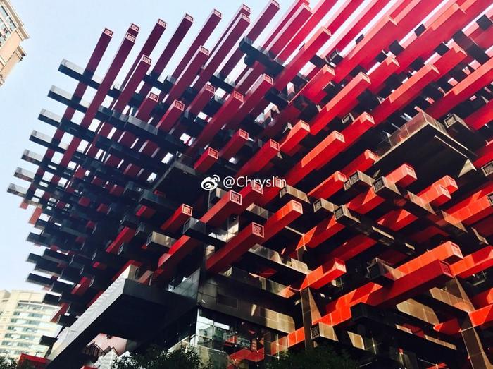 百米大楼斜而不倒!网红重庆到底有多“奇葩”?