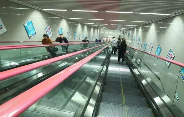 百米大楼斜而不倒!网红重庆到底有多“奇葩”?