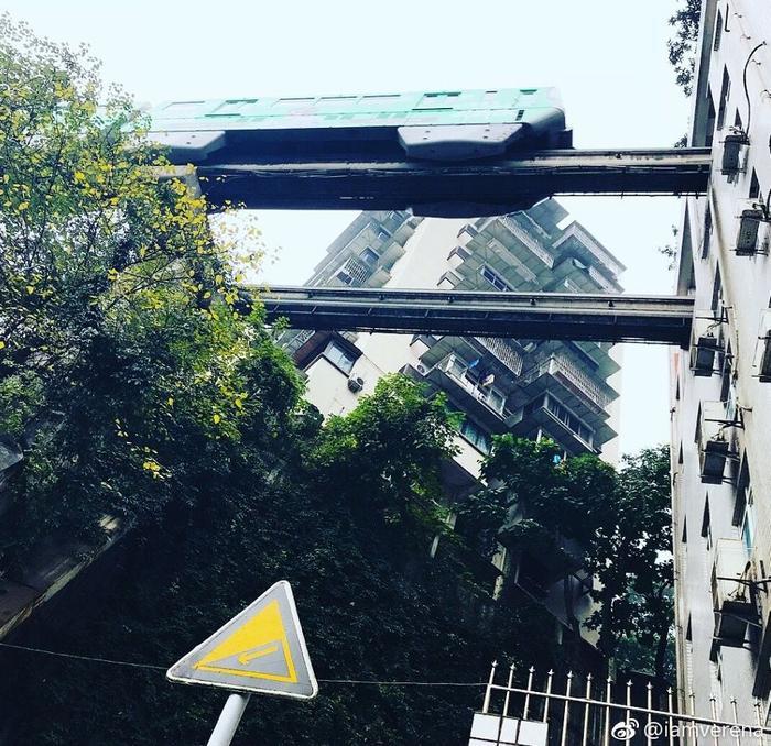 百米大楼斜而不倒!网红重庆到底有多“奇葩”?