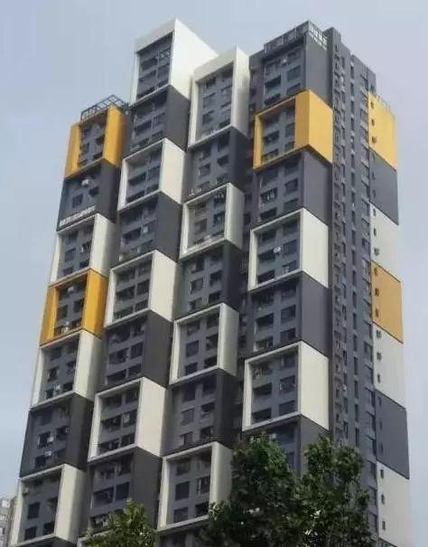 百米大楼斜而不倒!网红重庆到底有多“奇葩”?