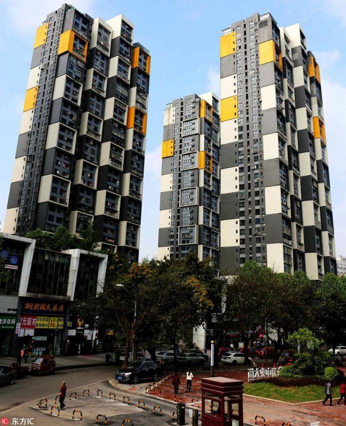 百米大楼斜而不倒!网红重庆到底有多“奇葩”?