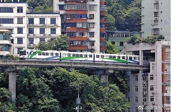 百米大楼斜而不倒!网红重庆到底有多“奇葩”?