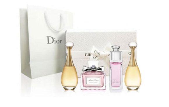 迪奥最火的4款香水，好闻不撞香，149元就能带走一套