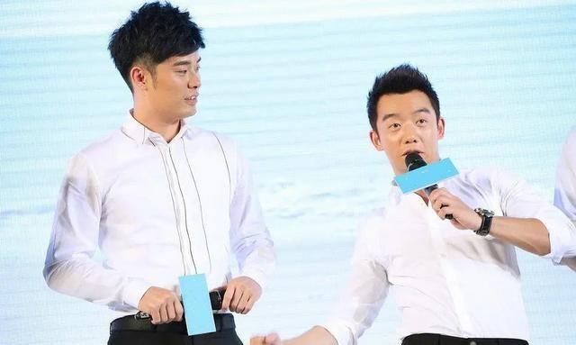 郑恺苗苗结婚，官宣晒结婚照：最高级的秀恩爱，直接领证！