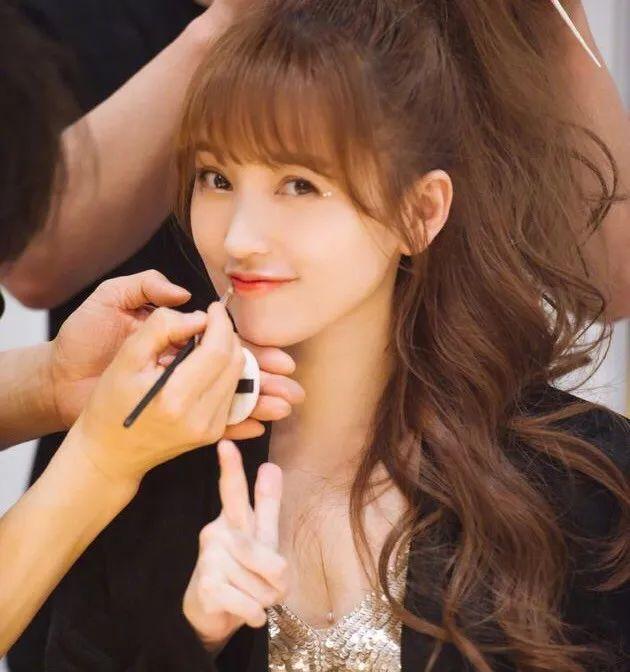 扒叔大爆料:朱丹周一围怀二胎的料?金莎整成一张蛇精脸?黄圣依C位预定?