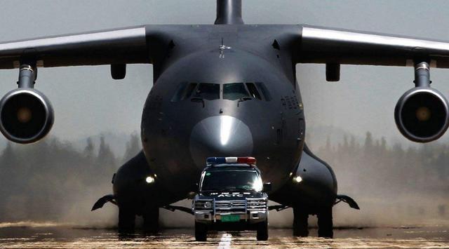 运20和安225相比，载重相差184吨，最大起飞重量相差420吨