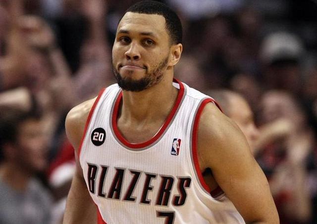 雷霆季后赛25分翻盘仅排名历史第五！湖人绿军上榜三次马刺最惨！