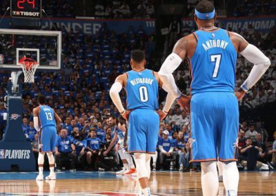 ​雷霆季后赛25分翻盘仅排名历史第五！湖人绿军上榜三次马刺最惨！