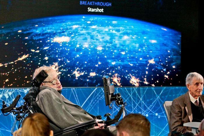 霍金留下五大预言,最近一个将发生在2032年,最后一个细思极恐