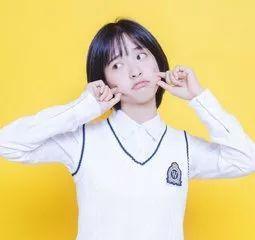 卖人设、买水军、捆绑胡一天,沈月还真是个宝藏女孩!