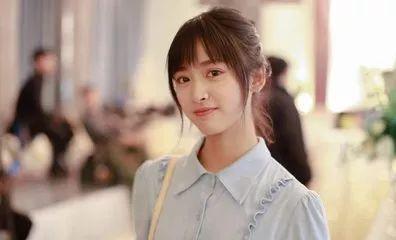 卖人设、买水军、捆绑胡一天,沈月还真是个宝藏女孩!