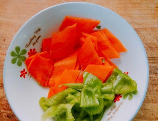 鸡身上最好吃的部位,不是鸡腿而是它,嚼起来嘎嘣脆,老人吃最好