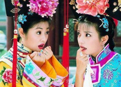 ​还在以为《还珠》中皇阿玛最爱的是两位民间格格？或许我们被骗了