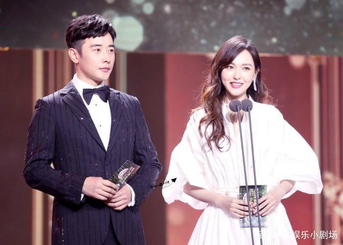 36岁唐嫣活动生图曝光,离开了精修照,女神终于有了年龄感