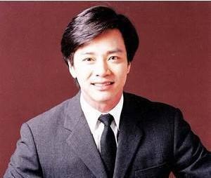 当初她横插一脚, 让林心如爱恨两难, 如今抢尽了范爷的风头