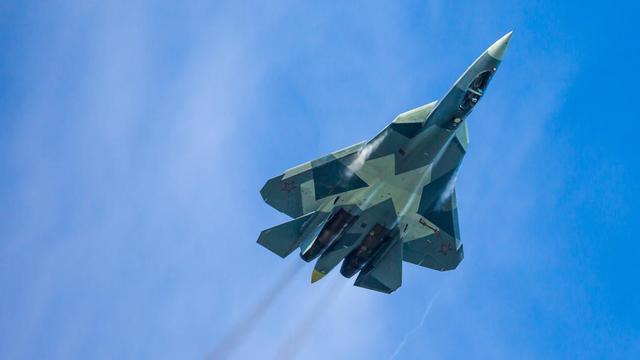 不满被歼20超越!俄苏57换装全新发动机,俄:明年将批量服役