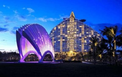 ​第一家七星级酒店，楼顶有停机坪！网友感叹：有钱人太幸福了