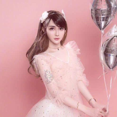 被刘梓晨女装cos照圈粉？醒醒！