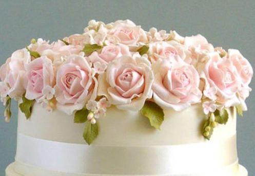 这5种七夕蛋糕，你会选哪个送给女神，网友：最后两个能追到