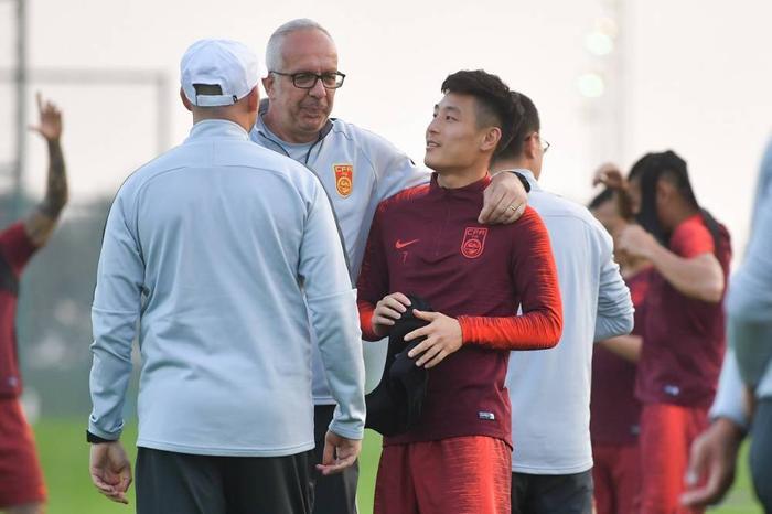 马达洛尼：中国足球错过几代人，最强的球员还在十年前