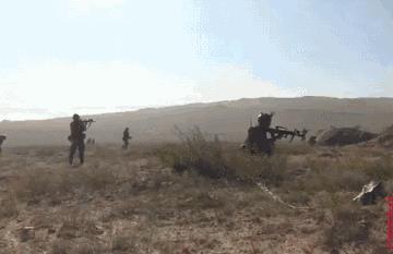 中国下一代制式步枪曝光!这次是有托步枪,不是95魔改