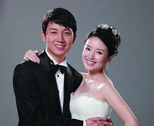 董洁9岁儿子近照曝光,清秀帅气酷似潘粤明