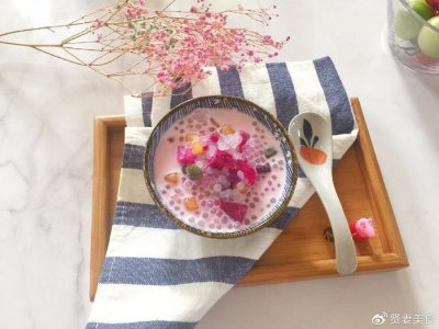 ​香滑芋圆搭配椰汁西米露，打造绝妙夏日甜品！