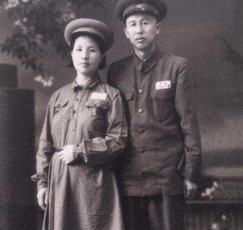 近代最牛老丈人，三个女婿分别是上将中将和少将，一个比一个传奇