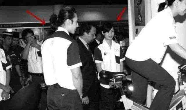 别再怪吴尊老婆戴口罩了, 过激粉丝曾对她做过的事, 吴尊差点崩溃