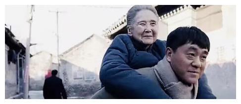 91岁“大器晚成”的影视演员鲁园老师去世，暖春，不暖了