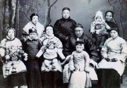 近代最生猛的军阀, 一生以娶妻为乐趣, 90岁还生一女儿