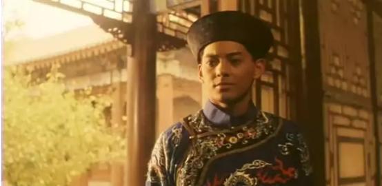 57岁莫少聪生活近照:曾经能跟刘德华齐名,如今妻离子散走穴为生